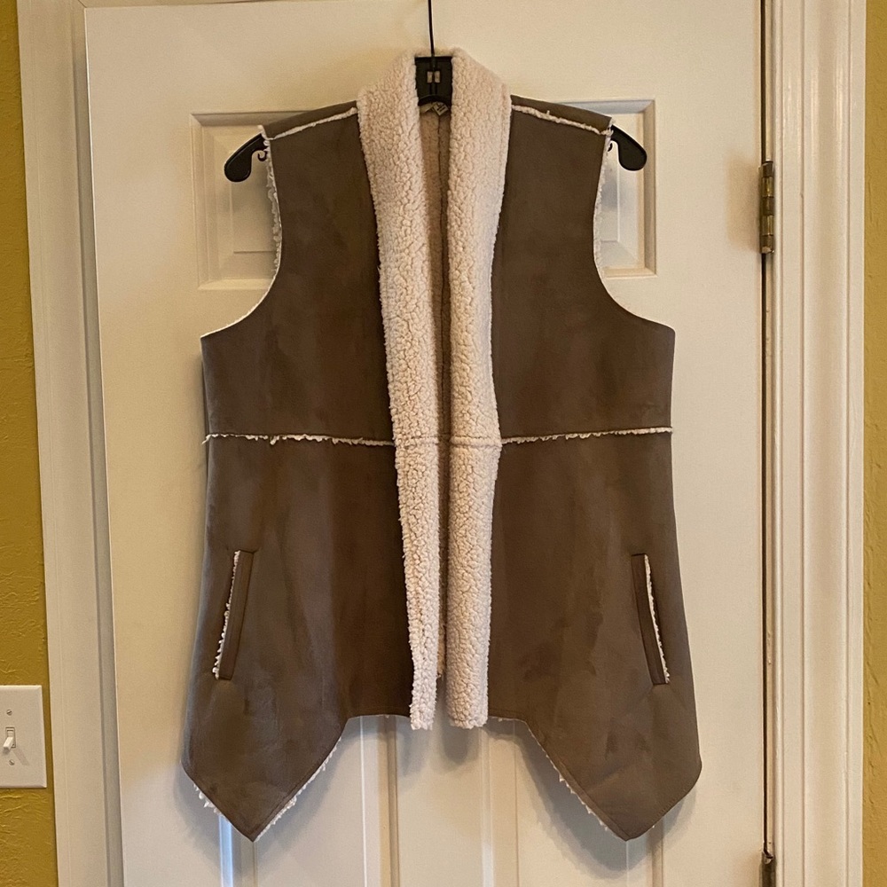 Jack Sherpa Vest